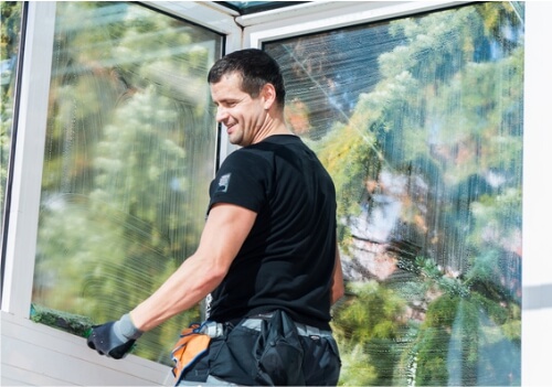 Fensterreinigung - Fassadenreinigung thumbnail